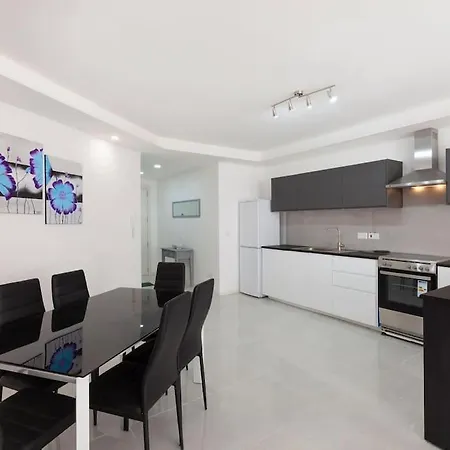 Apartman Spacious 2br In Qawra - Perfect For Families By 360 Estates *