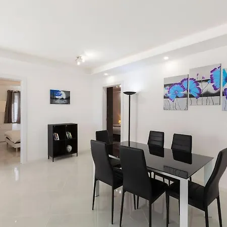Spacious 2br In Qawra - Perfect For Families By 360 Estates *