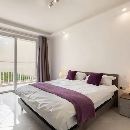 Spacious 2br In Qawra - Perfect For Families By 360 Estates