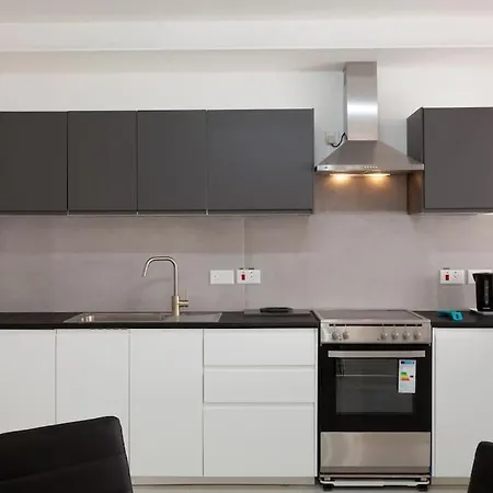 Spacious 2br In Qawra - Perfect For Families By 360 Estates San Pawl il-Baħar